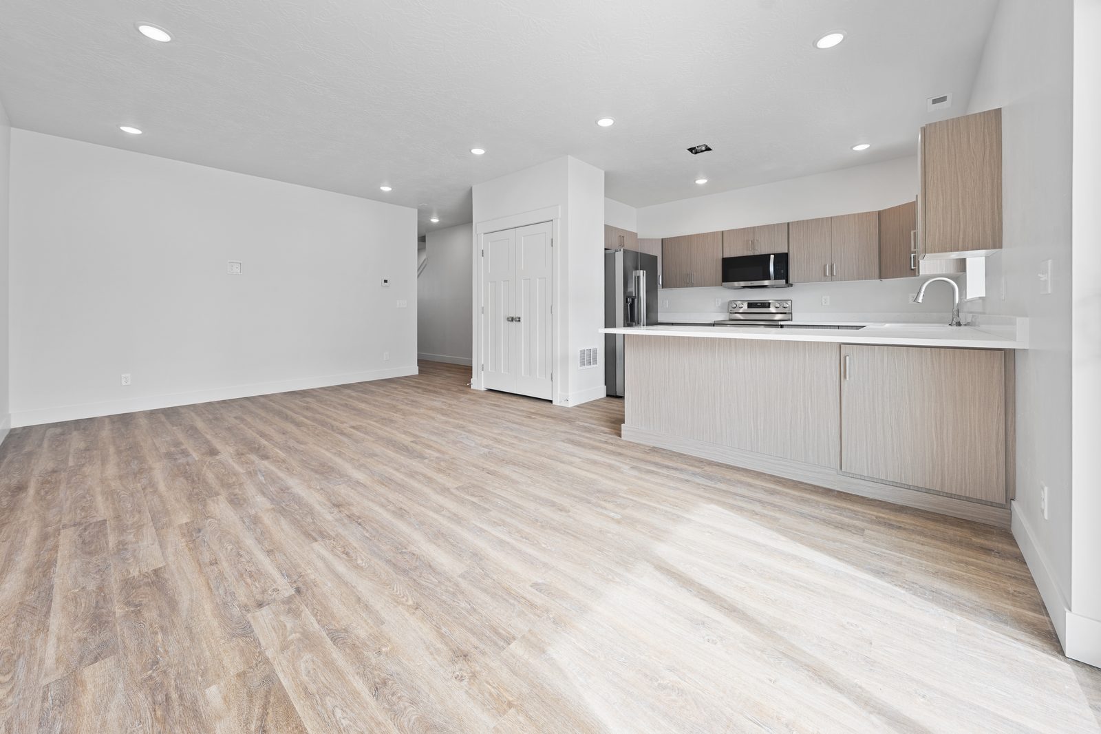 Open Concept Living & Kitchen